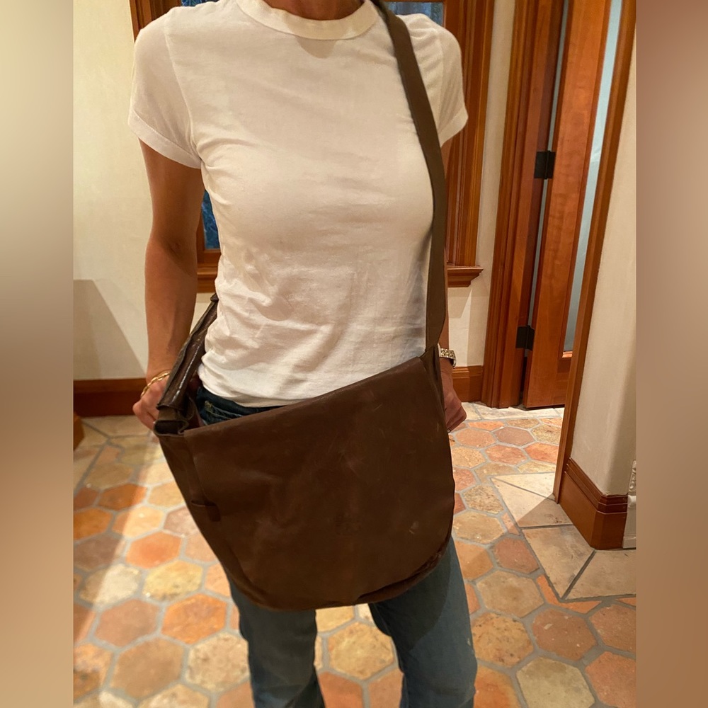 Il Bisonte crossbody bag.
